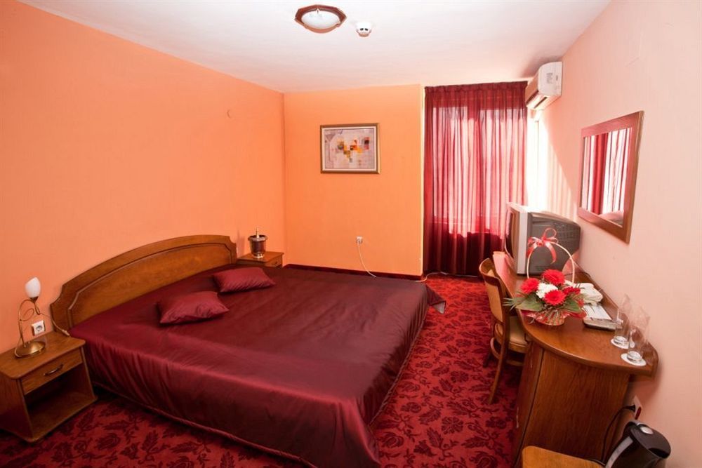 Hotel Blvd 7 Plovdiv Exterior foto